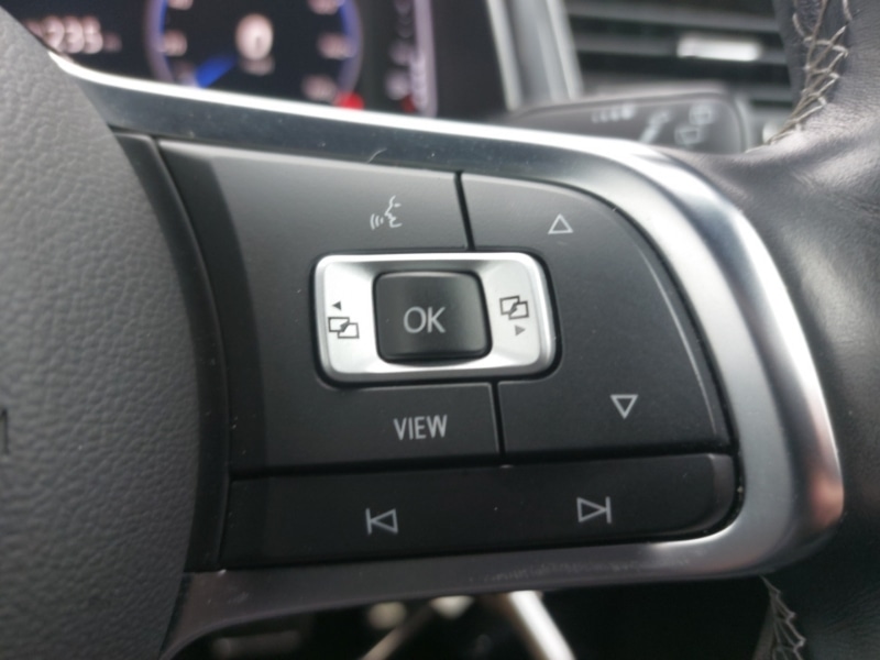 Used Volkswagen T-Roc 2021 for sale - 77922832: Photo 13