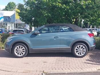 Used Volkswagen T-Roc 2022 for sale - 79700516: Photo