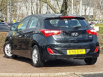 Used Hyundai i30 2016 for sale - 77874452: Photo
