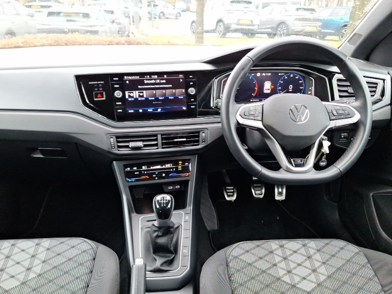 Used Volkswagen Polo 2023 for sale - 76708270: Photo 2