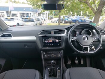 Used Volkswagen Tiguan 2019 for sale - 75680526: Photo