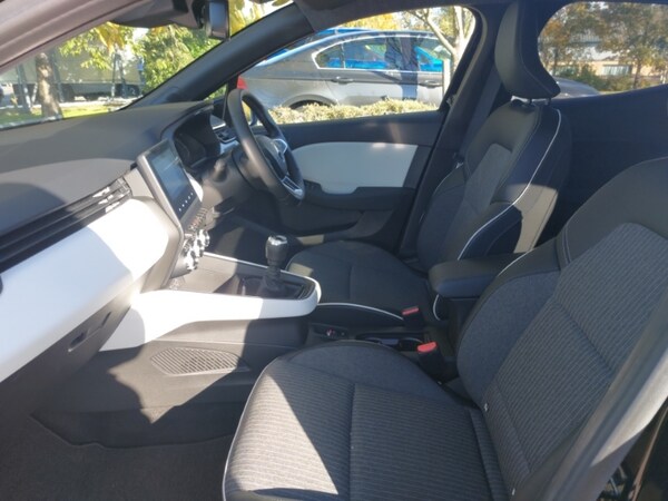 Used Renault Clio 2022 for sale - 76238356: Photo 5