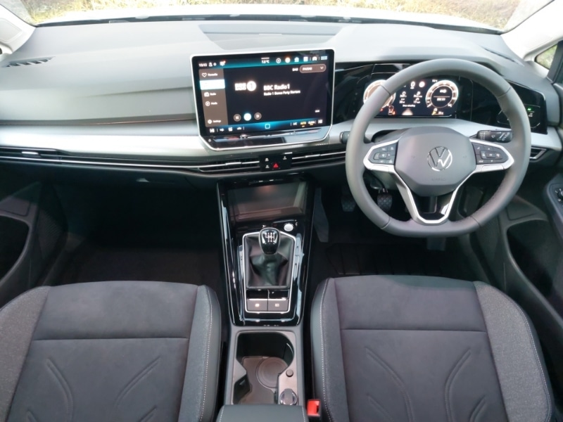 Used Volkswagen Golf 2025 for sale - 76932512: Photo 2