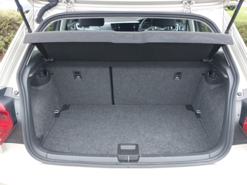 Used Volkswagen Polo 2018 for sale - 76959244: Photo 8