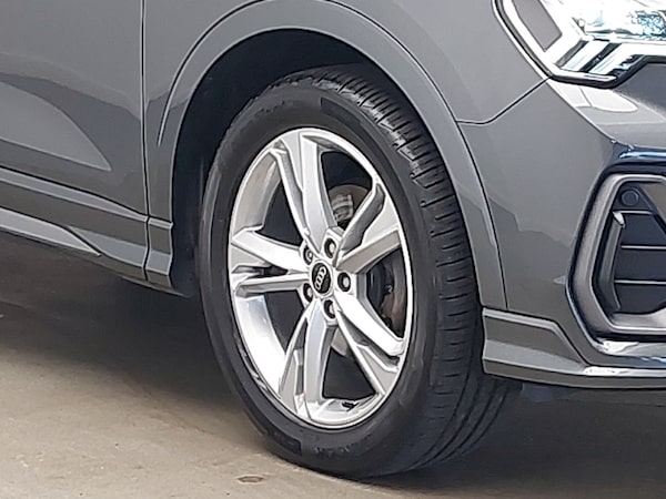 Used Audi Q3 2021 for sale - 76285750: Photo 9