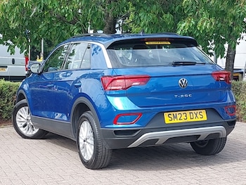 Used Volkswagen T-Roc 2023 for sale - 75470861: Photo