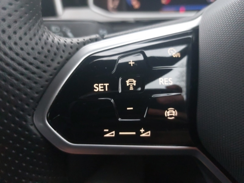 Used Volkswagen T-Roc 2022 for sale - 76839181: Photo 12