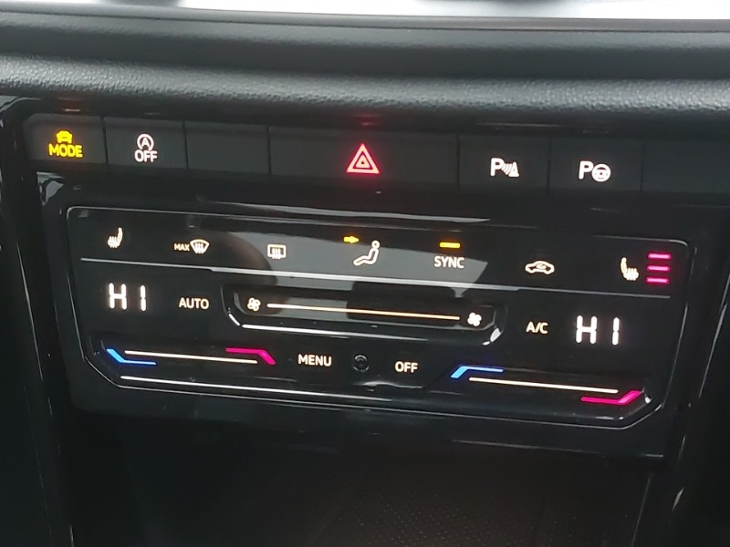 Used Volkswagen T-Roc 2022 for sale - 76839181: Photo 18