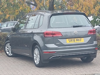 Used Volkswagen Golf SV 2018 for sale - 76269242: Photo