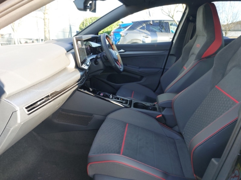 Used Volkswagen Golf 2025 for sale - 76920415: Photo 5