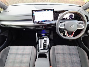 Used Volkswagen Golf 2024 for sale - 76915612: Photo