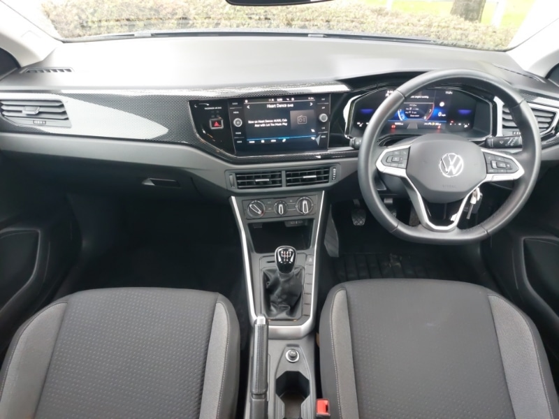 Used Volkswagen Polo 2024 for sale - 76191591: Photo 2