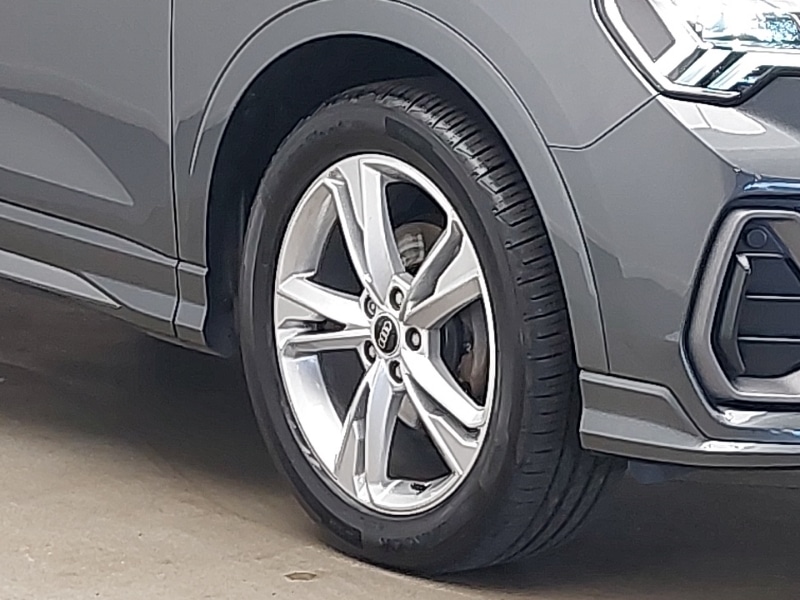 Used Audi Q3 2021 for sale - 76897793: Photo 9