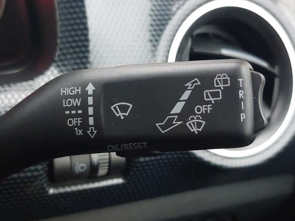 Used Volkswagen up! 2023 for sale - 76289634: Photo 12