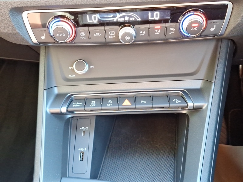 Used Audi Q3 2020 for sale - 76246438: Photo 14