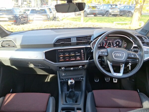 Used Audi Q3 2020 for sale - 76246438: Photo 2