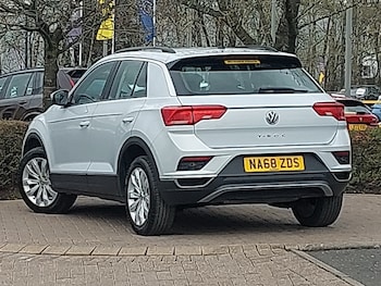 Used Volkswagen T-Roc 2018 for sale - 78572603: Photo