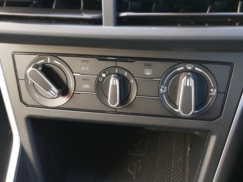 Used Volkswagen Polo 2024 for sale - 77126499: Photo 17