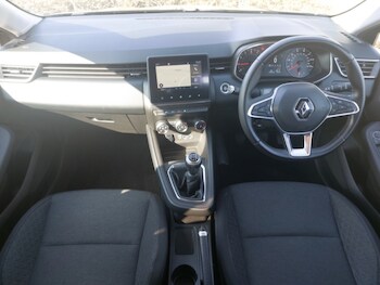 Used Renault Clio 2020 for sale - 78155957: Photo