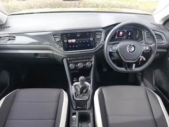 Used Volkswagen T-Roc 2019 for sale - 79675161: Photo
