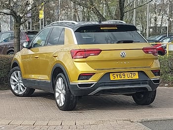 Used Volkswagen T-Roc 2019 for sale - 79675161: Photo