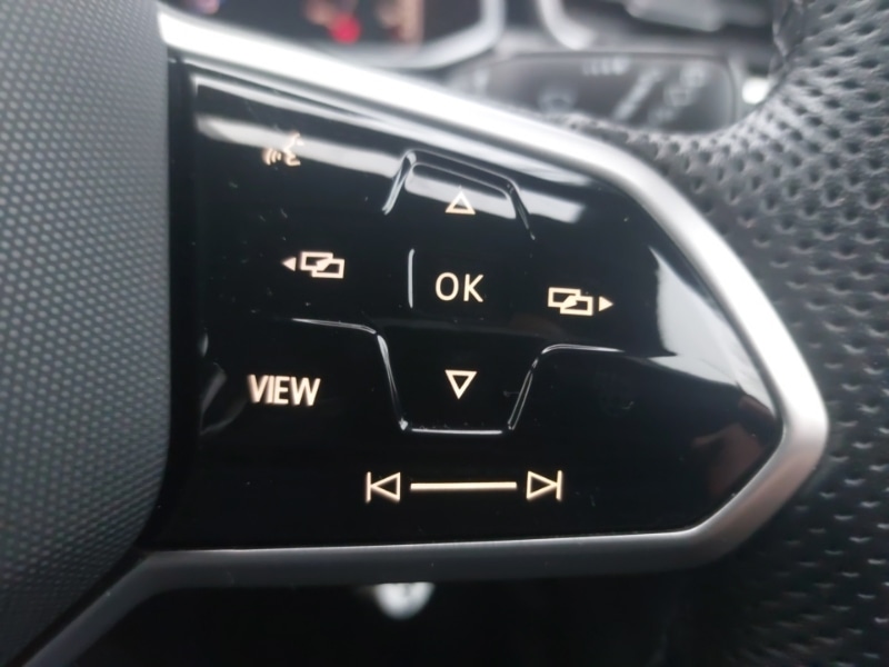 Used Volkswagen T-Roc 2022 for sale - 77751061: Photo 13