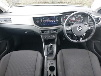 Used Volkswagen Polo 2018 for sale - 78327332: Photo