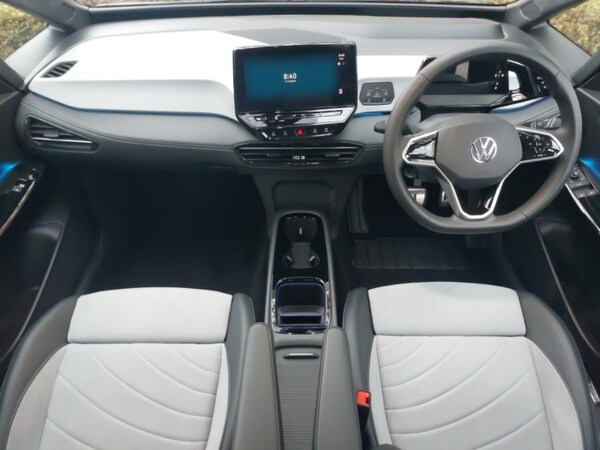 Used Volkswagen ID.3 2024 for sale - 76301907: Photo 2