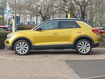 Used Volkswagen T-Roc 2019 for sale - 78225030: Photo