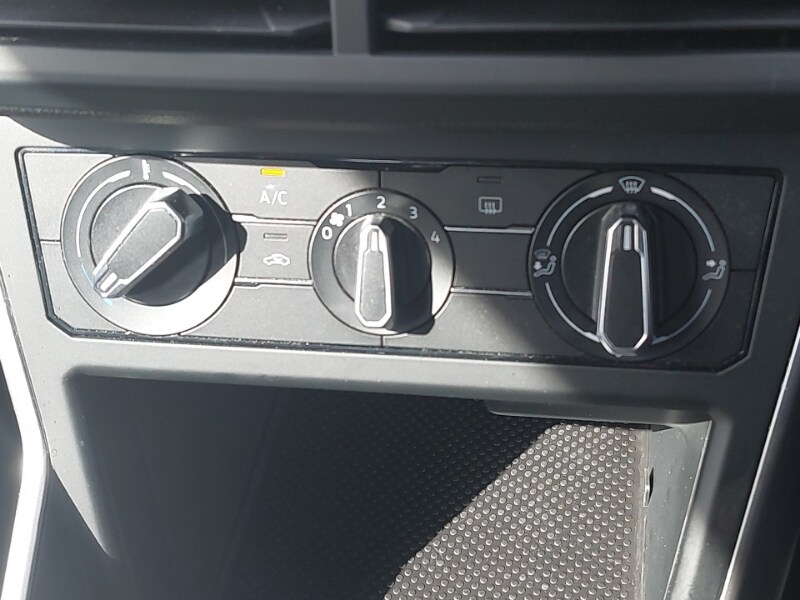 Used Volkswagen Polo 2024 for sale - 78113030: Photo 17