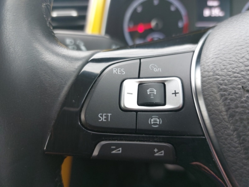 Used Volkswagen T-Roc 2019 for sale - 77645045: Photo 12