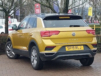Used Volkswagen T-Roc 2019 for sale - 77645045: Photo