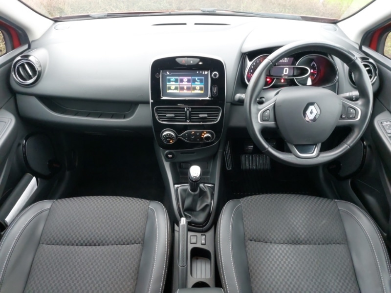 Used Renault Clio 2017 for sale - 77491764: Photo 2