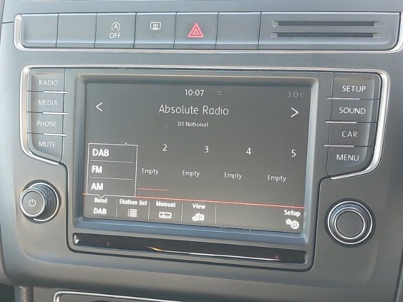 Used Volkswagen Polo 2015 for sale - 76602362: Photo 14