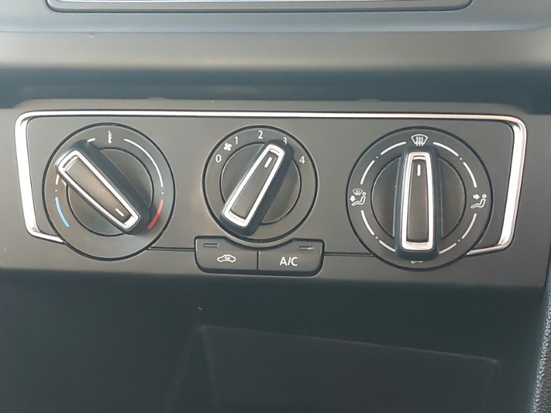 Used Volkswagen Polo 2015 for sale - 76602362: Photo 16