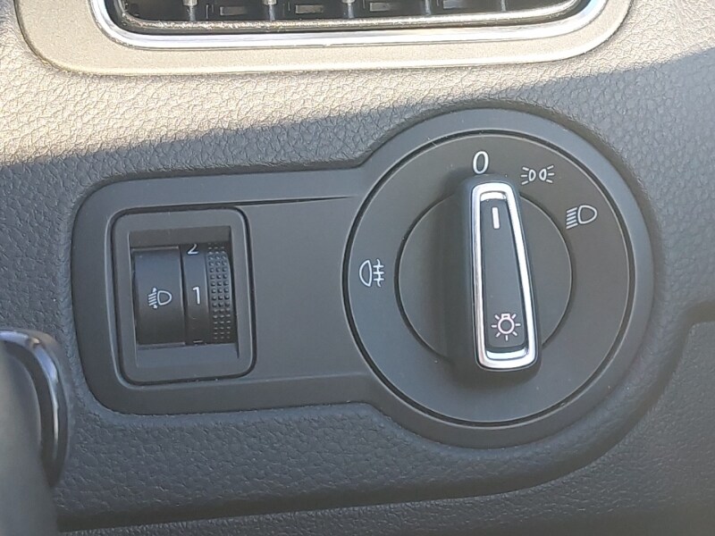 Used Volkswagen Polo 2015 for sale - 76602362: Photo 18