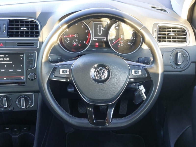 Used Volkswagen Polo 2015 for sale - 76602362: Photo 7
