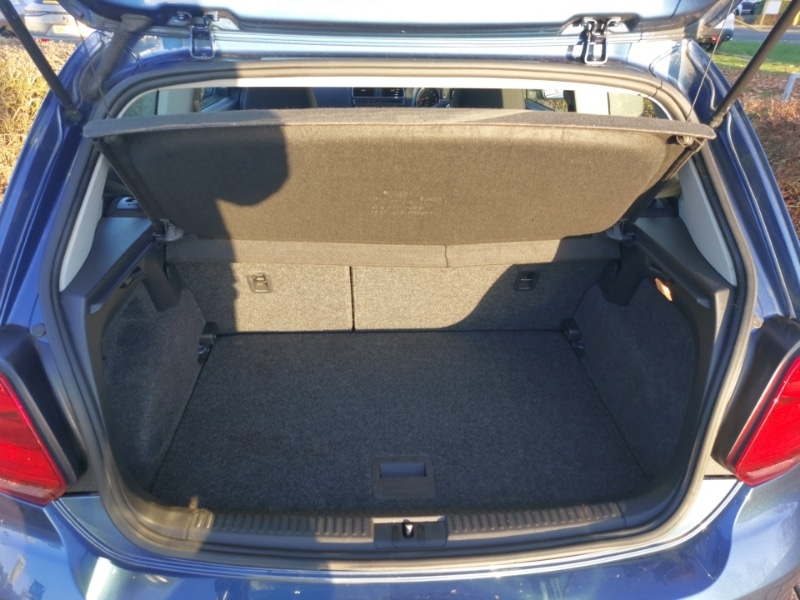 Used Volkswagen Polo 2015 for sale - 76602362: Photo 8