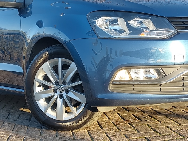 Used Volkswagen Polo 2015 for sale - 76602362: Photo 9