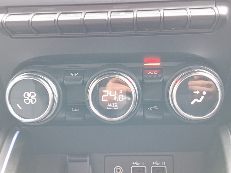 Used Renault Clio 2023 for sale - 76249820: Photo 14