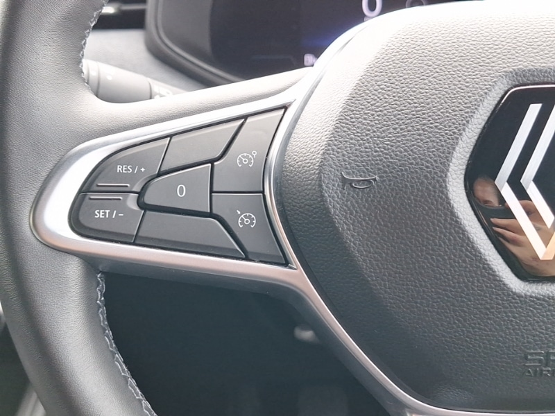 Used Renault Clio 2023 for sale - 76249820: Photo 18