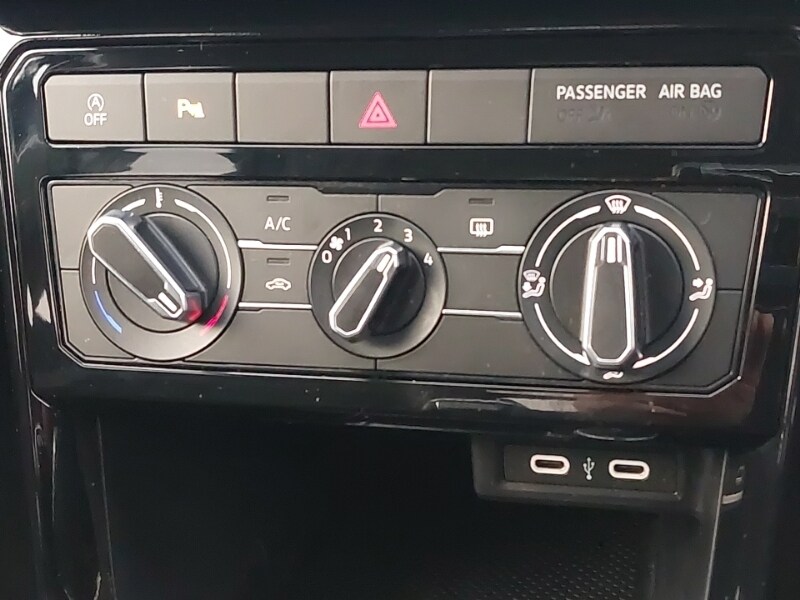 Used Volkswagen T-Cross 2023 for sale - 76737208: Photo 18