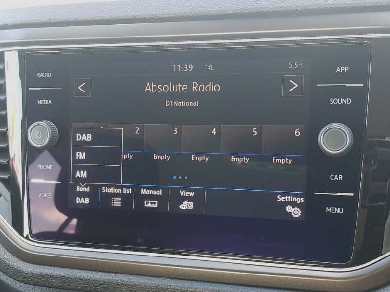 Used Volkswagen T-Roc 2018 for sale - 77569301: Photo 14