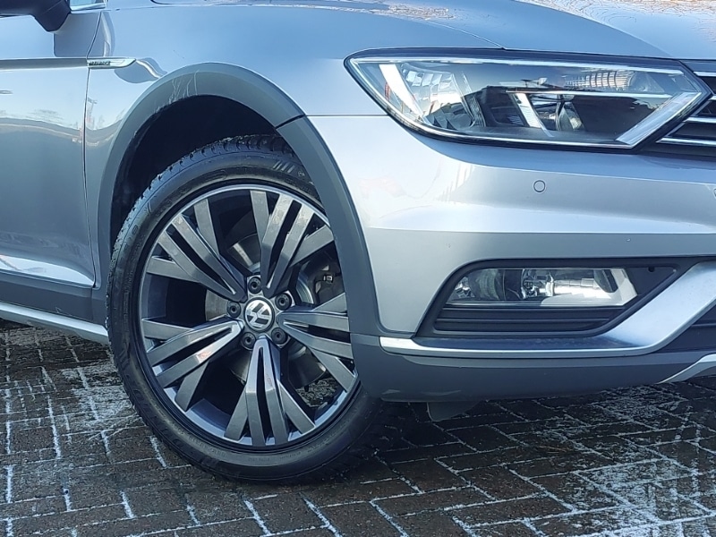 Used Volkswagen Passat 2017 for sale - 77105669: Photo 9