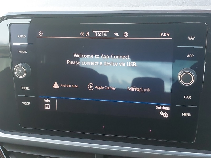 Used Volkswagen T-Roc 2022 for sale - 76408219: Photo 16