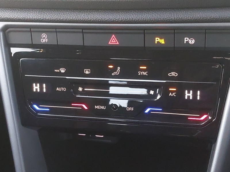 Used Volkswagen T-Roc 2022 for sale - 76408219: Photo 18