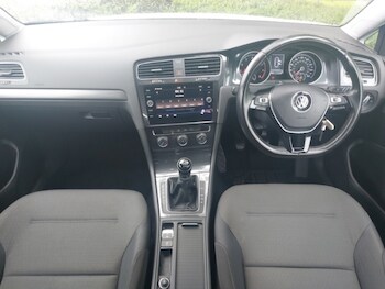 Used Volkswagen Golf 2017 for sale - 78872580: Photo