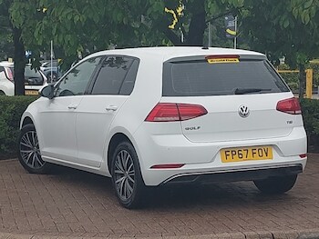 Used Volkswagen Golf 2017 for sale - 78872580: Photo