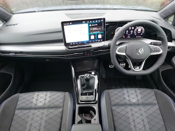 Used Volkswagen Golf 2025 for sale - 76970561: Photo