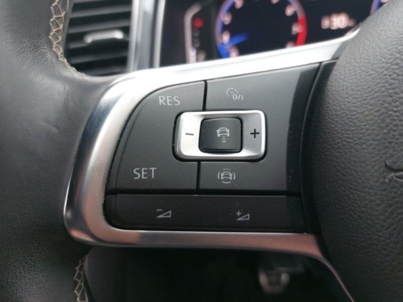 Used Volkswagen T-Roc 2020 for sale - 77433361: Photo 12